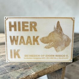 Hier Waak Ik - gegraveerd
