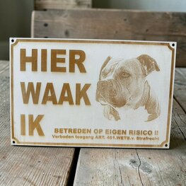 Hier Waak Ik - gegraveerd