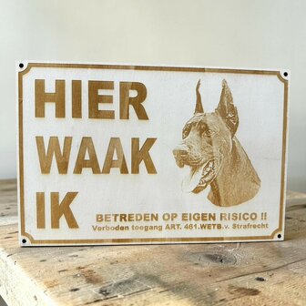 Hier Waak Ik - gegraveerd