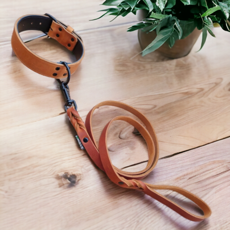 Leather collar 1.57in wide cognac brown - black edition
